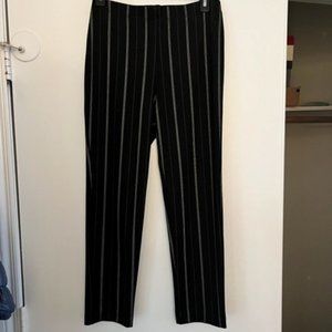Karen Kane Size Small - - pinstripes capris, black & white